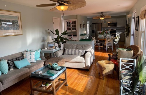 Misquamicut House | Watch Hill Misquamicut Westerly Rhode Island