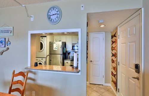 East Wind North Condo | Watch the Dolphins play in the Atlantic while the gentle waves roll in.