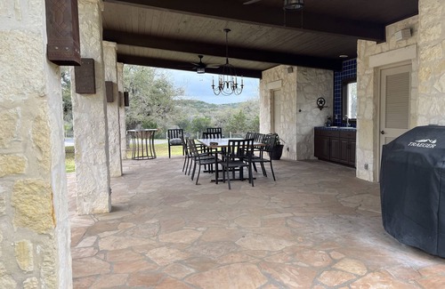 Boerne House | Watch the eclipse on 6 acres with beautiful home!