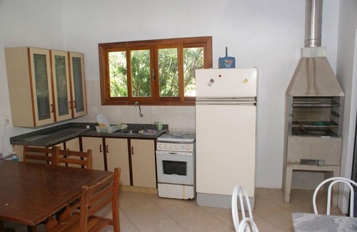 Pinheira House | Watch whales, wonderful corner, close to nature 100 steps from the beach