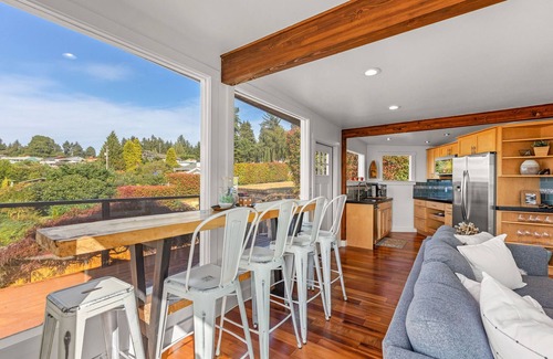 University Place House | Water and Sunset Views one block from Chambers Bay Golf Course