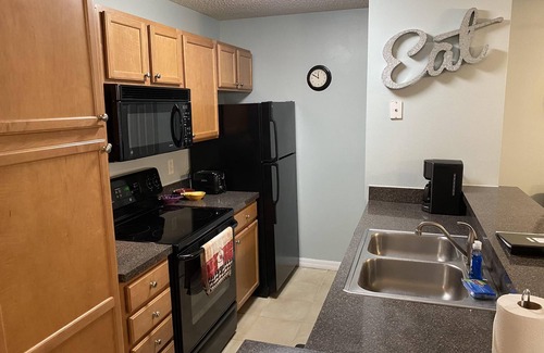 Brandon Condo | Water Front - 1 bedroom with a den and 1 bathroom