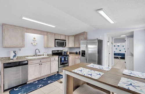 Key Largo House | Water front 2-bedroom home in Key Largo with AC, WiFi