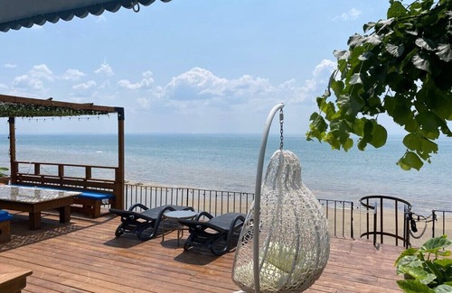 Crystal Beach House | Water Front Beach House - 3BR w BBQ & Sunset!