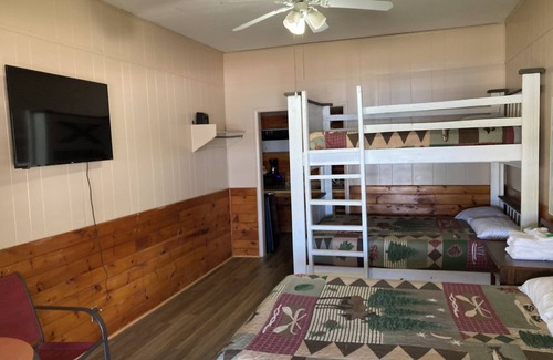 Graham Cabin | Water front cabin #12
