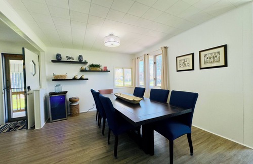 Turkey Point House | Water Front Cedar Canal Sleeps 7