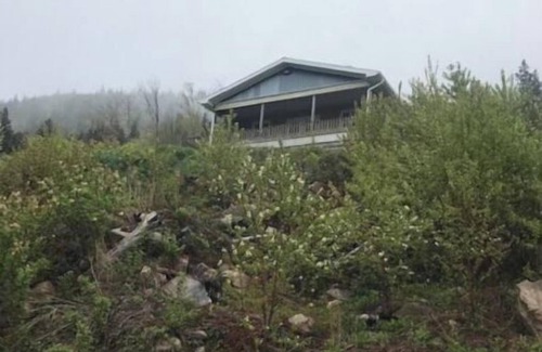 South Harbour Cottage | Water front cottages #2 Your Highlands National Park base camp, on South Harbour