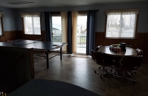 Standish House | Water Front Family Friendly