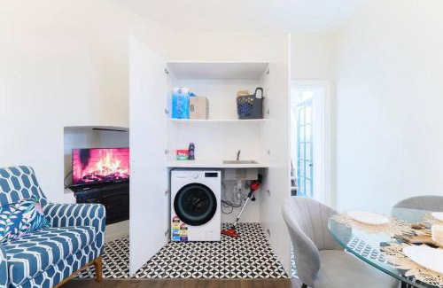 Millers Point Apartment | Water front - KING 3 Room Rooftop The Rocks #E2