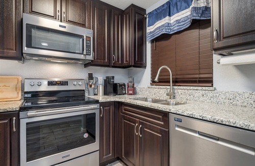 Punta Gorda Condo | Water front main floor condo on the canals of Punta Gorda Isles
