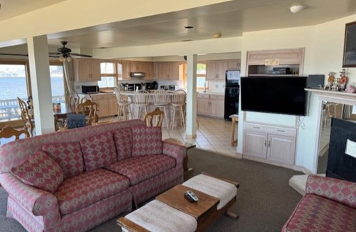 Dover Beaches North House | Water Front! Monterey Beach On Bay Spectacular Sunsets 6 Bdrm