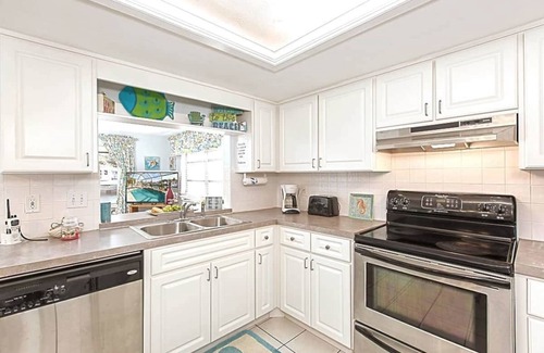 Flor-a-mar House | Water Front n Gulf Harbor with Pontoon Boat, access to Gulf & Heated Pool