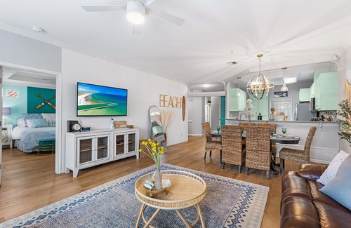Corpus Christi House | Water front oasis, 2 minutes to the beach. Pet-friendly