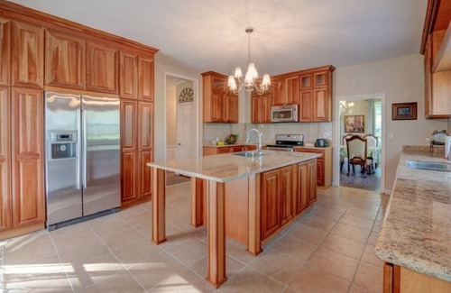 Auburn House | Water Front Private Ranch