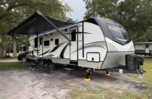 Merritt Island RV Rental | Water front retreat sleeps 4, See rocket launches