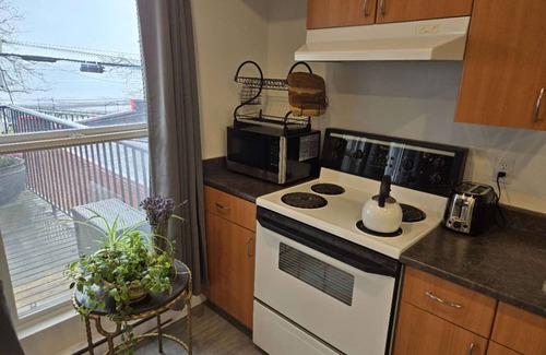 White Rock Villa | Water front suite in whiterock