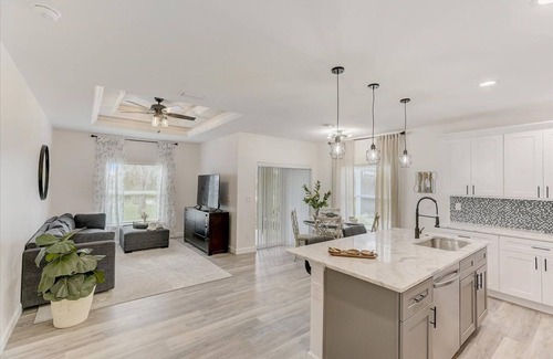 Rotonda West House | Water Front Sunny Relaxing Vacation Home 3bds, 2 bath, close to gulf beaches