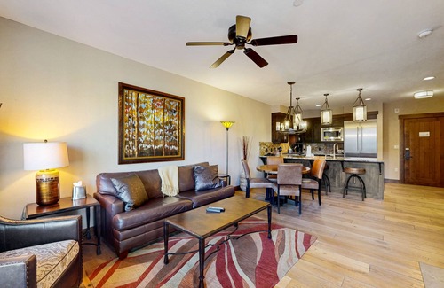 Breckenridge Apartment | Water House on Main Street