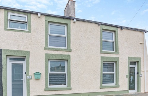Slyne House | Water Lily Cottage - Two Bedroom House, Sleeps 4