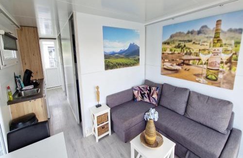 Naarderbos Boat Rental | Water Lodge in Naarden with Marina Views