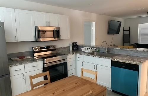 Canyon Lake Apartment | Water Oak lane