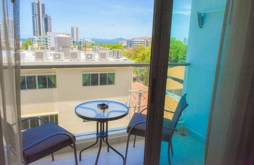 Jomtien Condo | Water Park Premium Sea View Studio ★