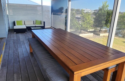 Seymour House | Water's Edge at Wellington - 10 mins to The Bend Motorsport Park