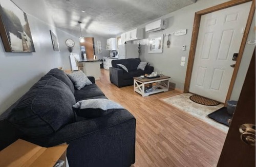 McArthur Apartment | Water's Edge Apartment