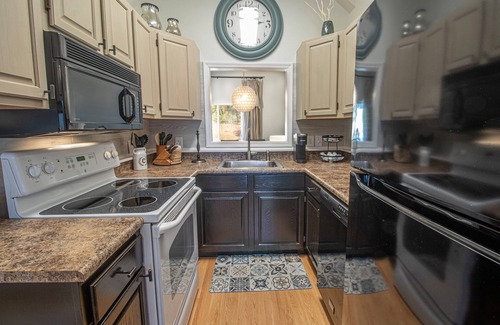 Saratoga Springs House | Water's Edge Townhome!