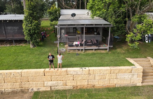 Lower Portland Cabin | Water ski paradise on the edge of the beautiful Hawkesbury