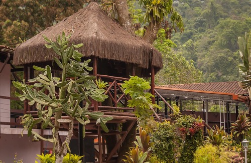 Guapimirim House | Water slide site! With full board option!