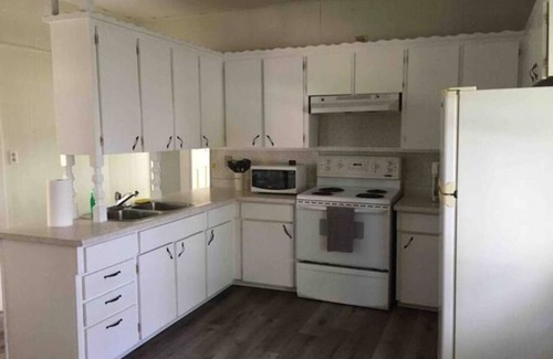 Napanee Apartment | Water street in main floor