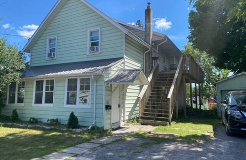 Napanee Apartment | Water street in main floor
