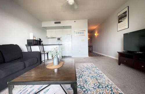 Wilmington Apartment | Water Street Retreat 05