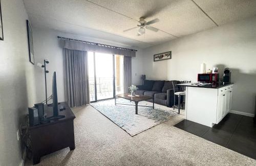 Wilmington Apartment | Water Street Retreat 05