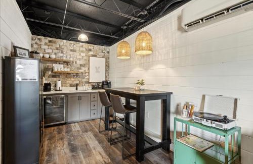 Biloxi Apartment | Water Street Retreat Walk To Casinos, Restaurants
