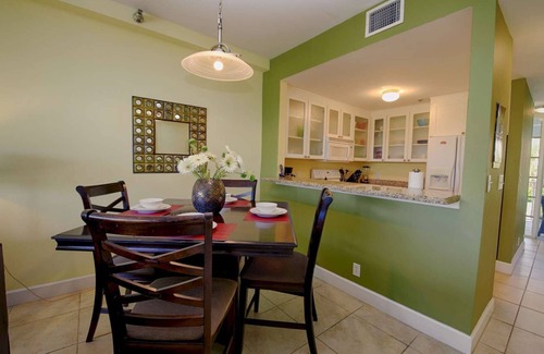 Ruskin House | Water View and Sunset Beach Townhome
