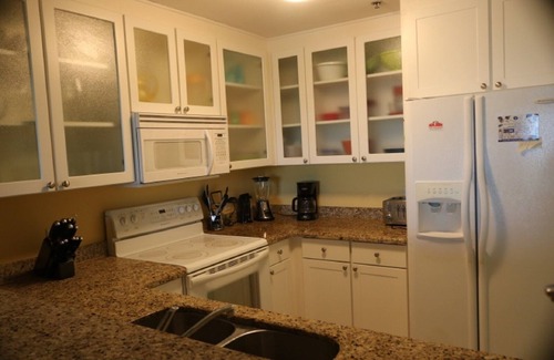 Ruskin House | Water View and Sunset Beach Townhome
