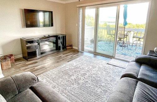 Navarre Beach House | Water-View Haven - Shared Pool, Central AC, Washer & Dryer, High-Speed WiFi