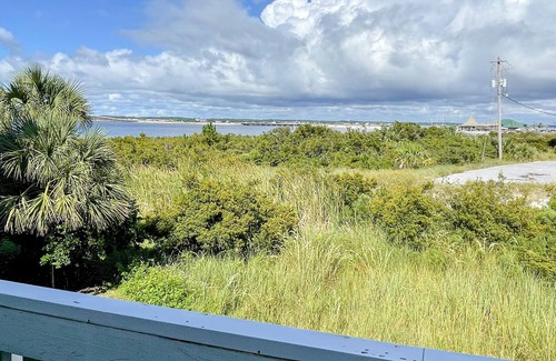 Navarre Beach House | Water-View Haven - Shared Pool, Central AC, Washer & Dryer, High-Speed WiFi