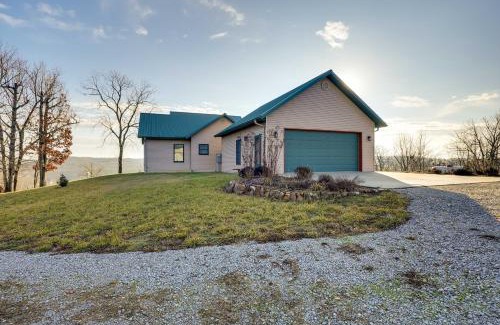 Carroll County House | Water-View Home Half Mile to Table Rock Lake