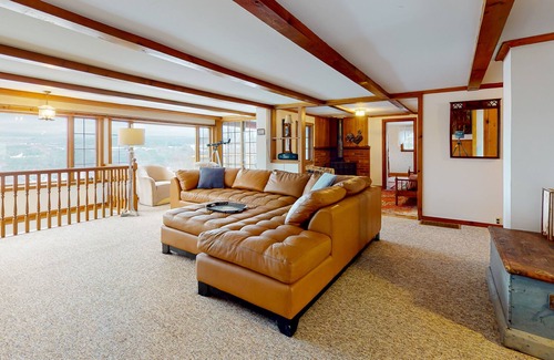 Hammondsport House | Water view home with a wood stove, grill, firepit, & washer/dryer - dogs ok