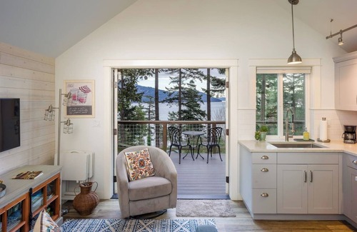 Eastsound Cottage | Water View, Impeccable Studio Cottage overlooking East Sound, Walk to Town, Close to Everything!