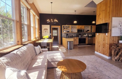 Brackley Beach House | Water view, king bed, 3 min. to beach, near downtown, full kitchen, pet friendly