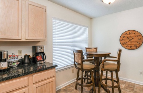 Deercreek House | Water View Retreat | spacious 3br w/lanai