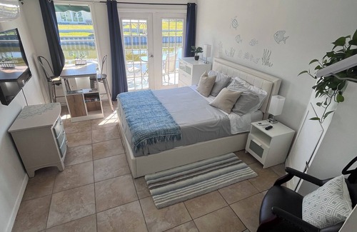 Okeechobee Cottage | Water view with quiet atmosphere