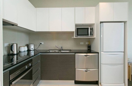 Taupo Apartment | Water Views Apartment | Stylish 3BR Villa with Pool & Lake Access