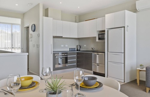 Taupo Apartment | Water Views Apartment | Stylish 3BR Villa with Pool & Lake Access
