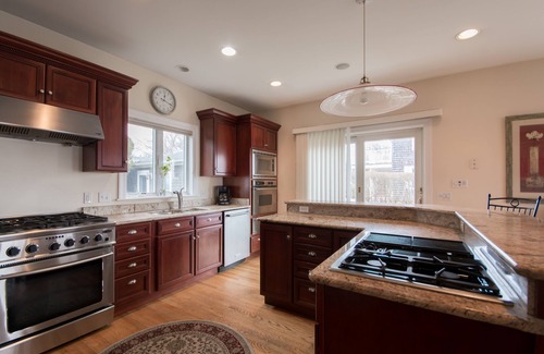 Easton's Point House | Water Views, Walk to Beach! 4 Bdrm Home + 1 Bdrm Cottage!