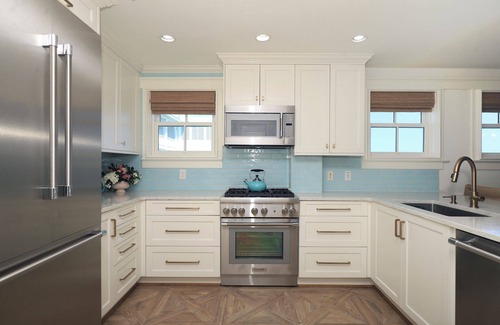 Gulf District House | Watercolor- Location Location steps to BEACHnBOOK LABOR DAY! 4-7 days!